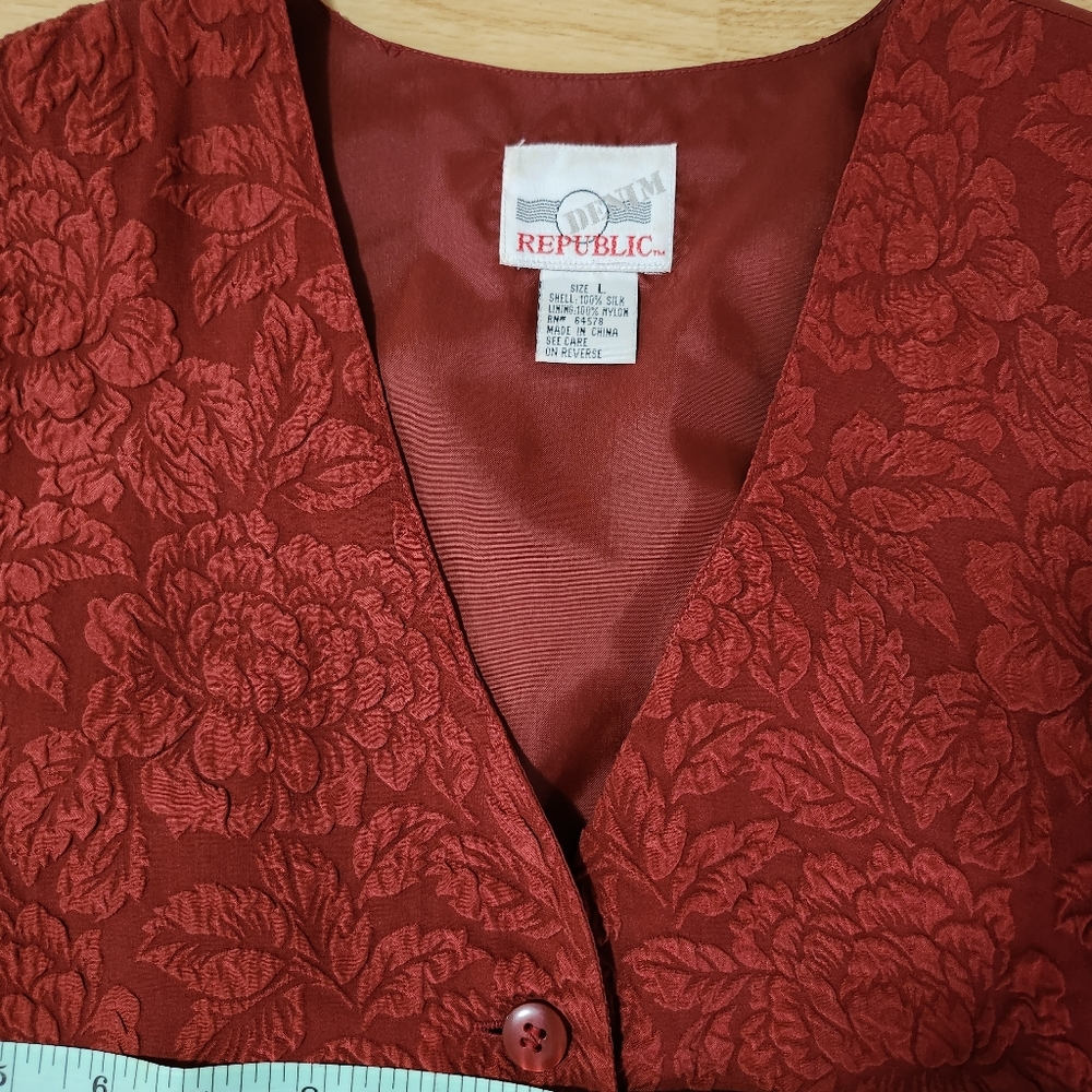 Vintage Red Floral Jacquard Victorian Vest | Denim Republic Large - Picture 6 of 12